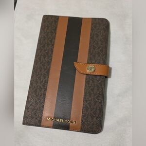 Michael Kors Notebook Cocer EUC